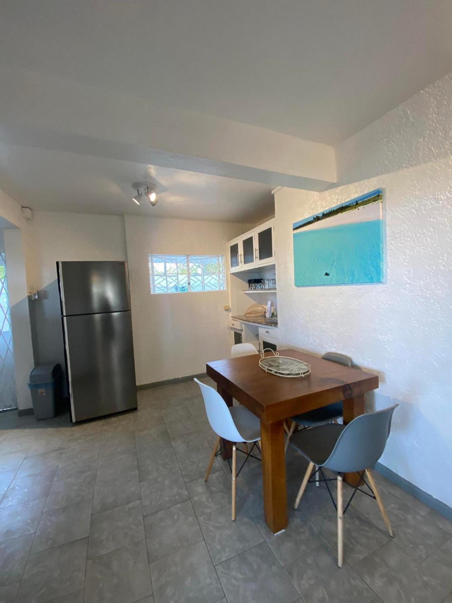 Islands View - Mazor Beach Villas 그랑고브 객실 사진