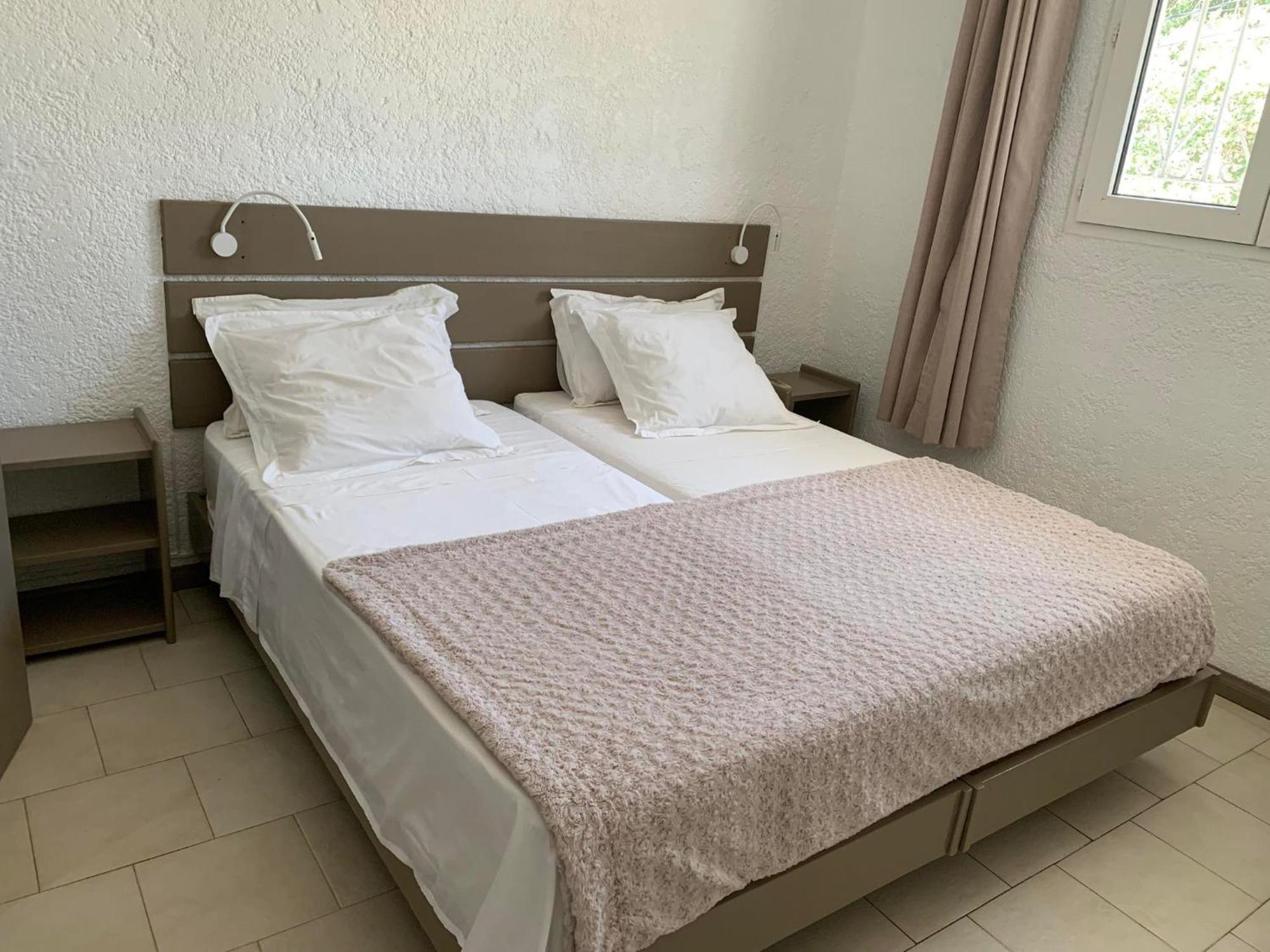 Islands View - Mazor Beach Villas 그랑고브 객실 사진
