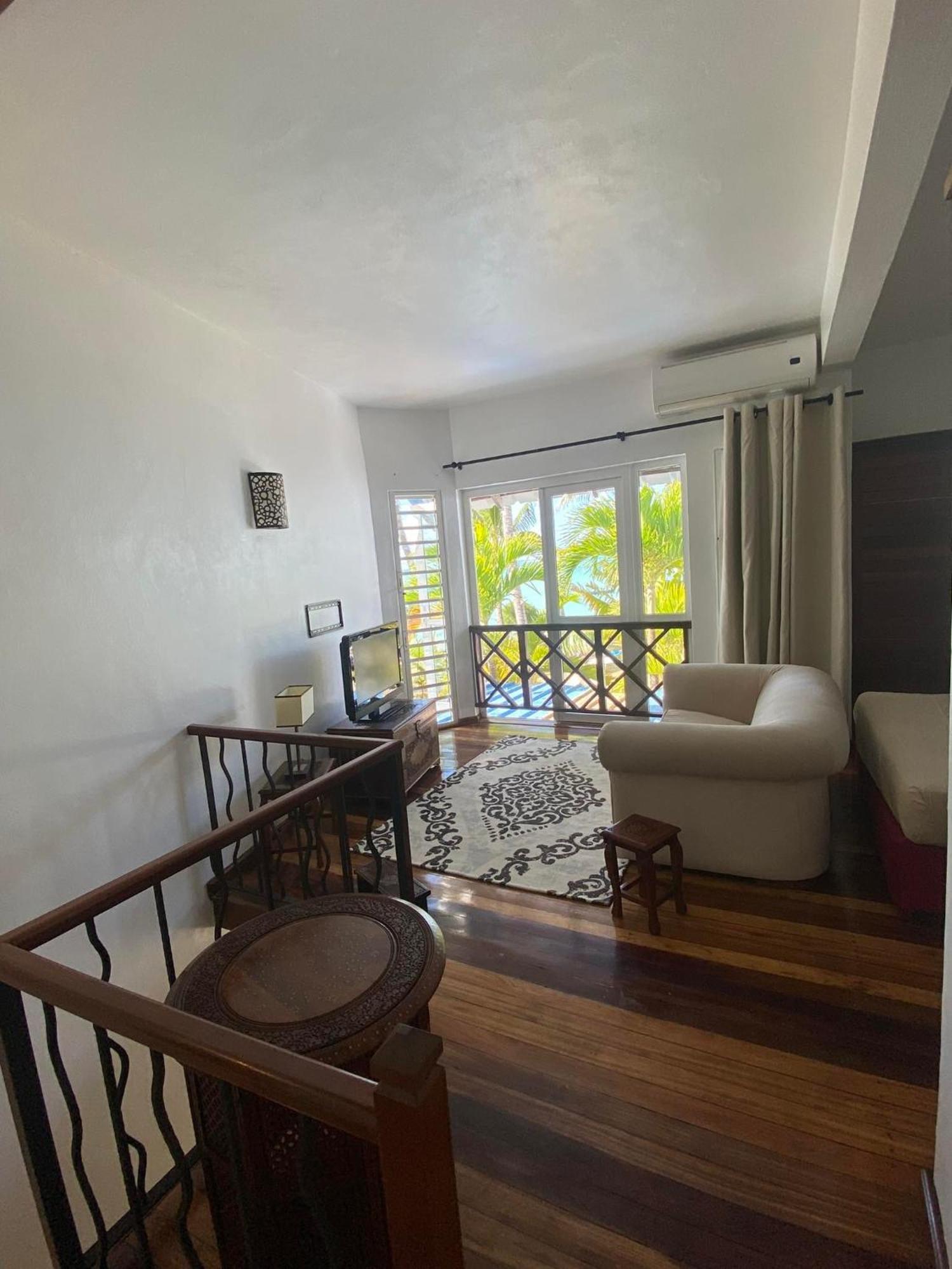 Islands View - Mazor Beach Villas 그랑고브 객실 사진